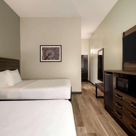 Hotel La Quinta By Wyndham Gonzales La Zewnętrze zdjęcie