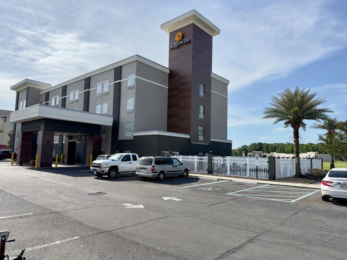 Hotel La Quinta By Wyndham Gonzales La Zewnętrze zdjęcie