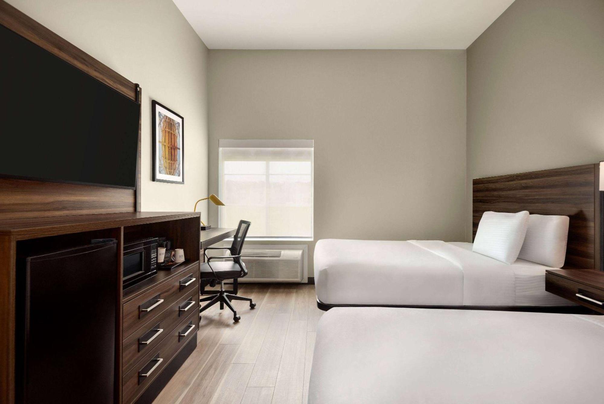 Hotel La Quinta By Wyndham Gonzales La Zewnętrze zdjęcie
