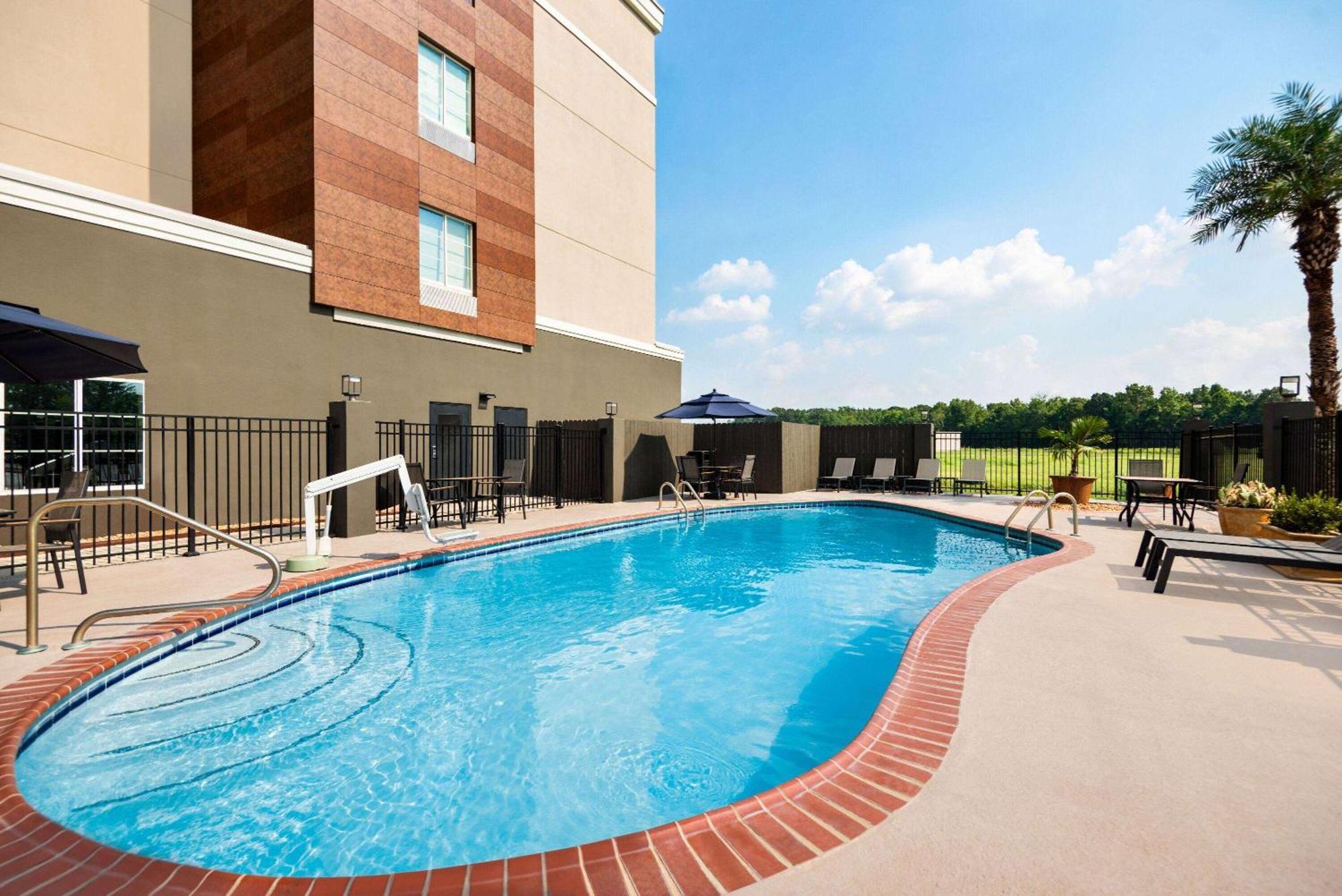 Hotel La Quinta By Wyndham Gonzales La Zewnętrze zdjęcie